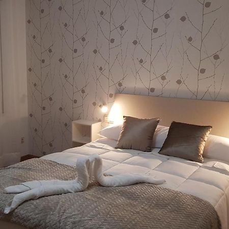 Apartamentos Shalom Рібадео Екстер'єр фото
